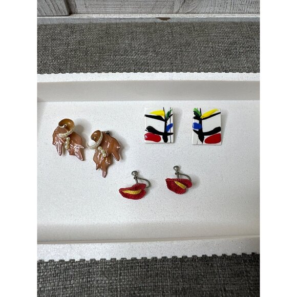 Vintage Abstract & Floral Clip-On Earrings Set of 3 Womens Fashion Jewerly - Picture 1 of 3